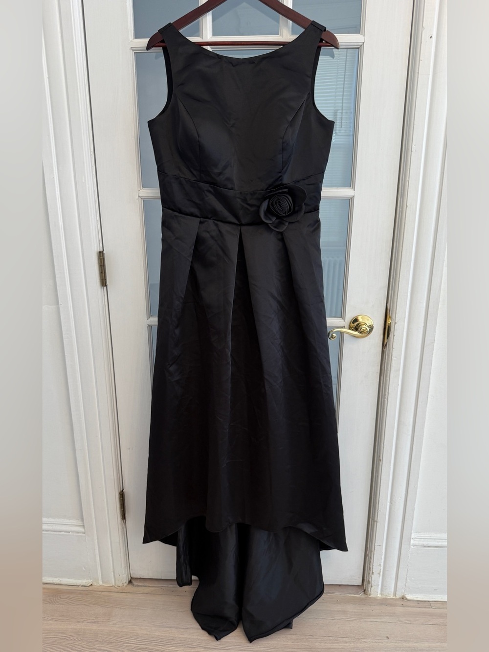 MISS VEIL Women's Black Satin Sleeveless Flower Waist High Low Formal Dress NEW